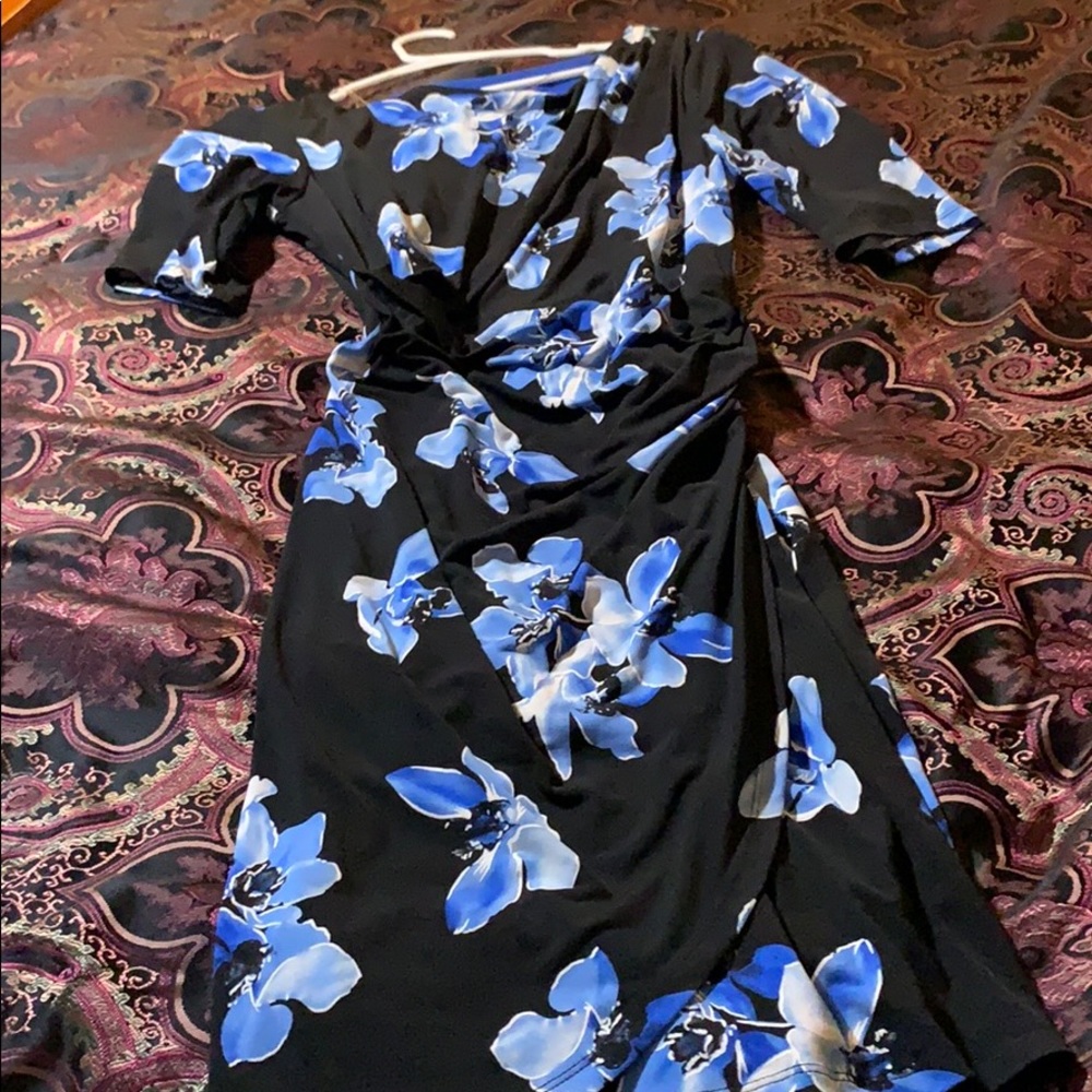 Fitted floral dress
